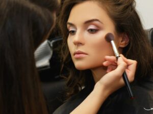 The Ultimate Guide to Finding the Perfect Makeup Artist in Indianapolis