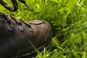 orthotic friendly shoes