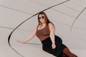 plus size midi dress styling uk